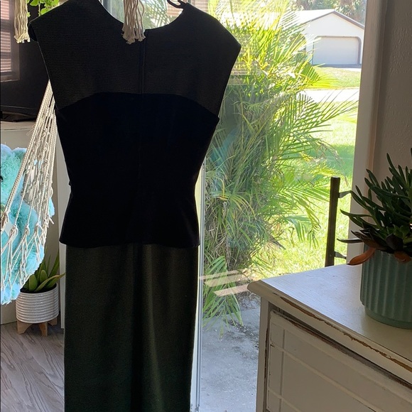 Enz’s NYC Rockabilly Dress - Picture 2 of 3